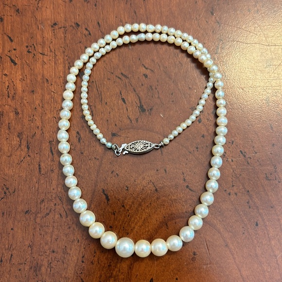 16” Vintage Graduated Pearl Choker Neclace - Picture 7 of 8